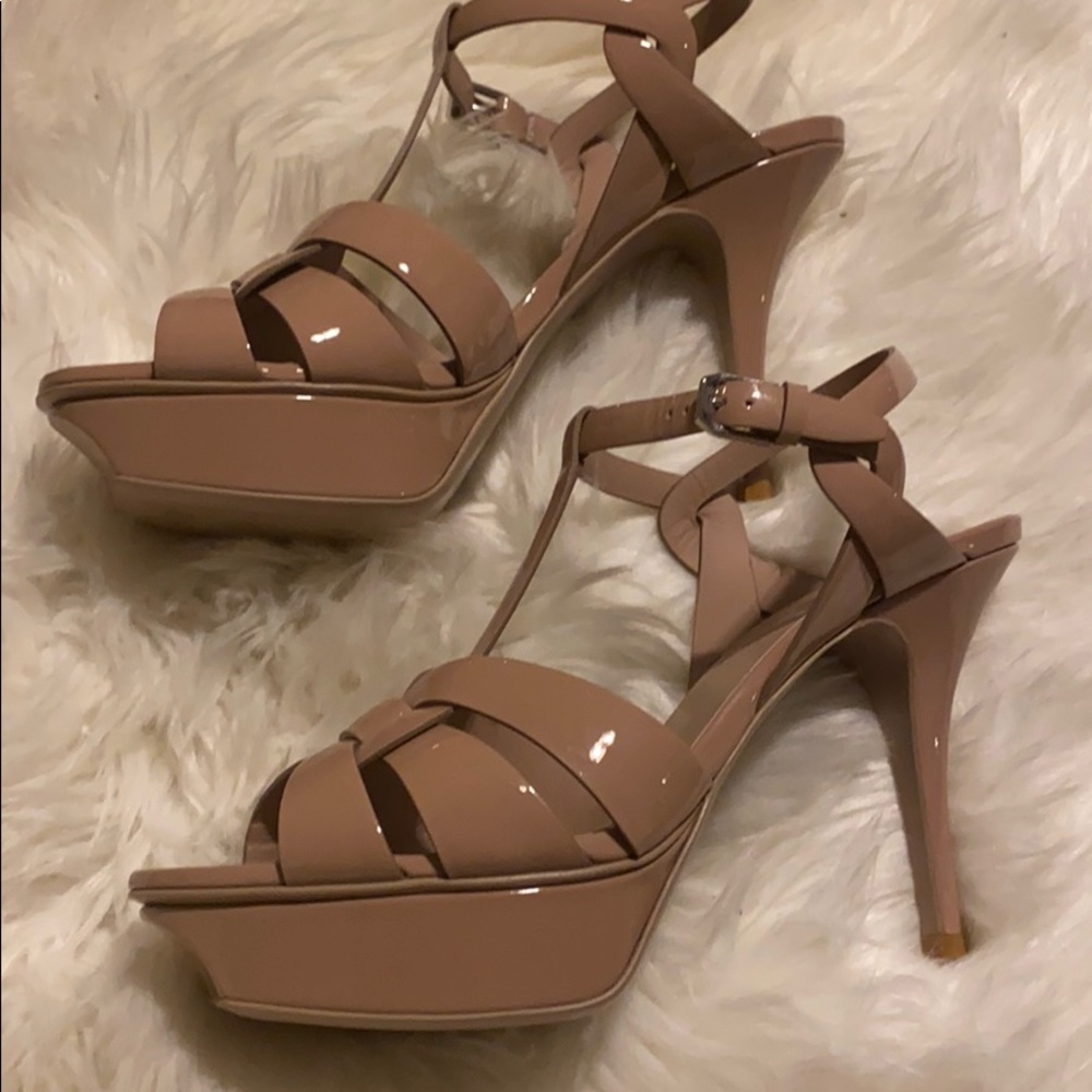 COPY - Saint Laurent
Tribute Patent Leather